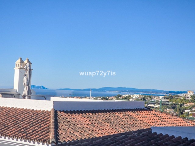 3 Bedrooms Apartment in Benahavís