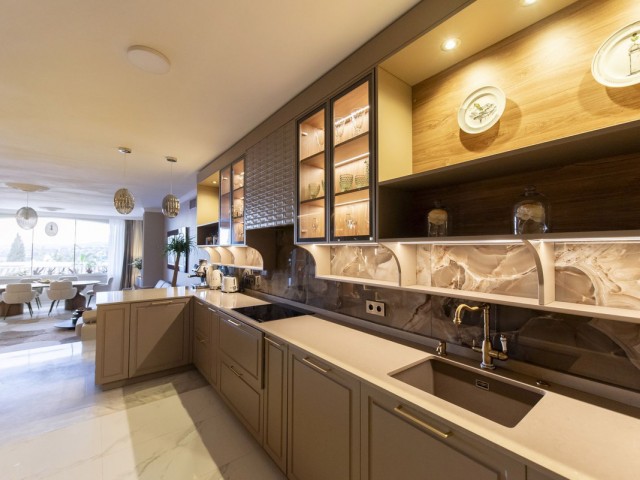 3 Schlafzimmer Reihenhaus in Nueva Andalucía