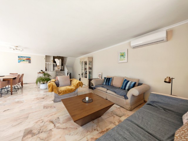 5 Bedrooms Villa in Benalmadena