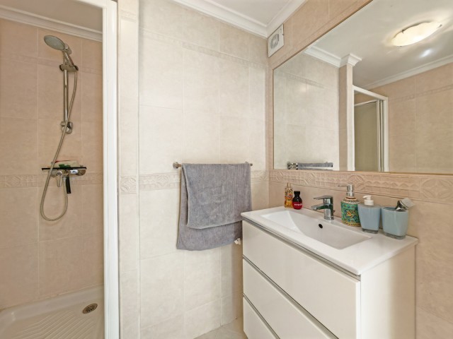 5 Bedrooms Villa in Benalmadena