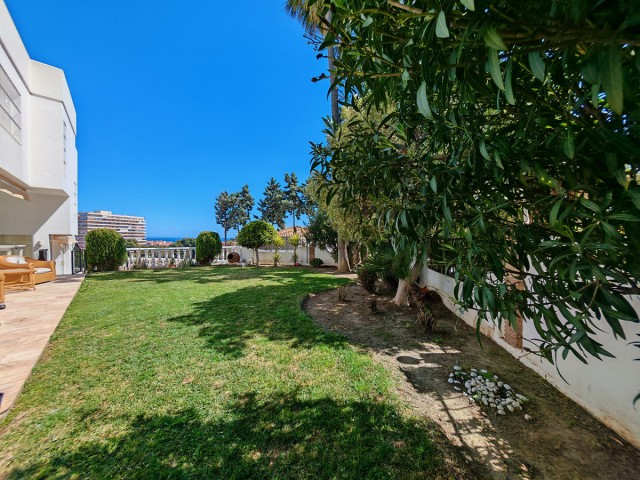 5 Bedrooms Villa in Benalmadena