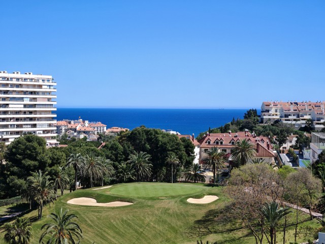 5 Bedrooms Villa in Benalmadena