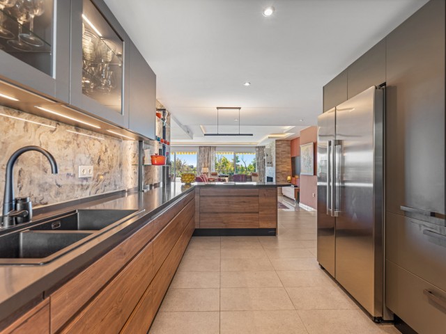 4 Schlafzimmer Apartment in San Pedro de Alcántara