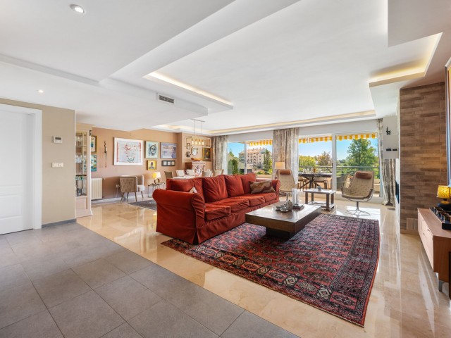 4 Schlafzimmer Apartment in San Pedro de Alcántara