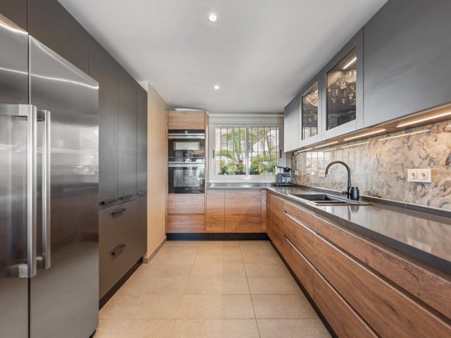 4 Sovrums Lägenhet i Guadalmina Alta