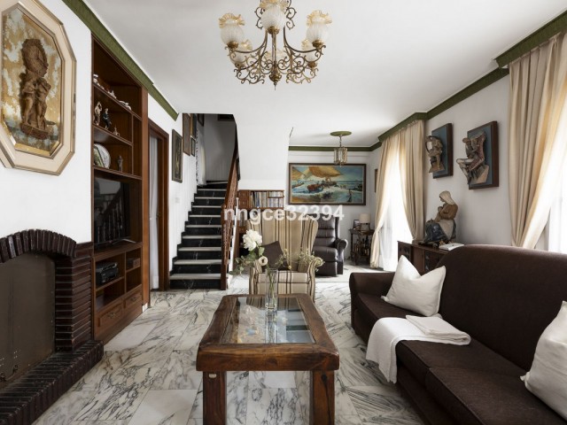 8 Bedrooms Villa in San Pedro de Alcántara