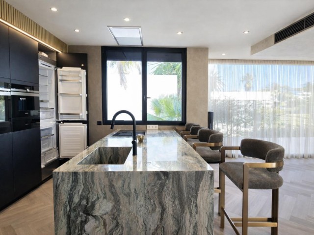 Villa, Atalaya, R5286979