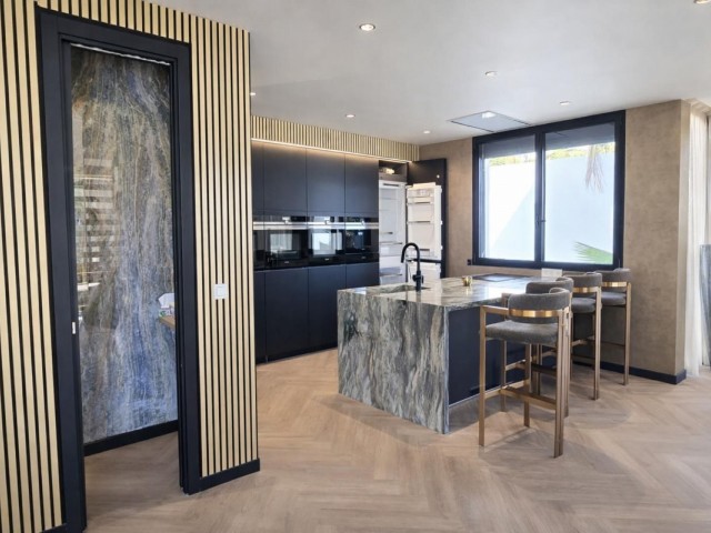 3 Soveroms Villa i Atalaya