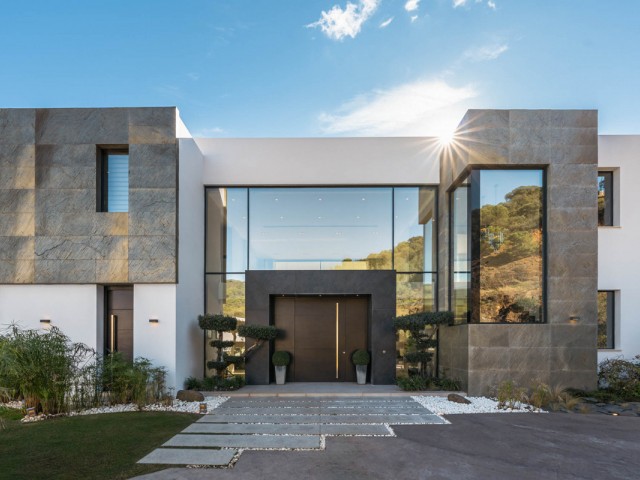 5 Bedrooms Villa in El Madroñal