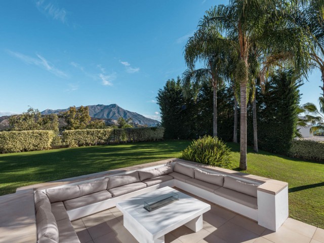 5 Bedrooms Villa in El Madroñal