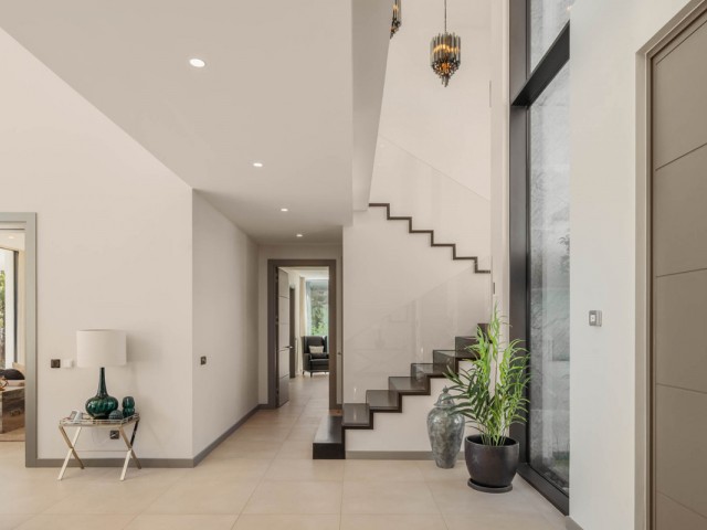 5 Bedrooms Villa in El Madroñal