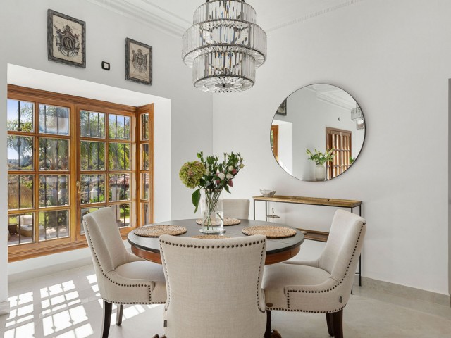 4 Bedrooms Villa in El Madroñal