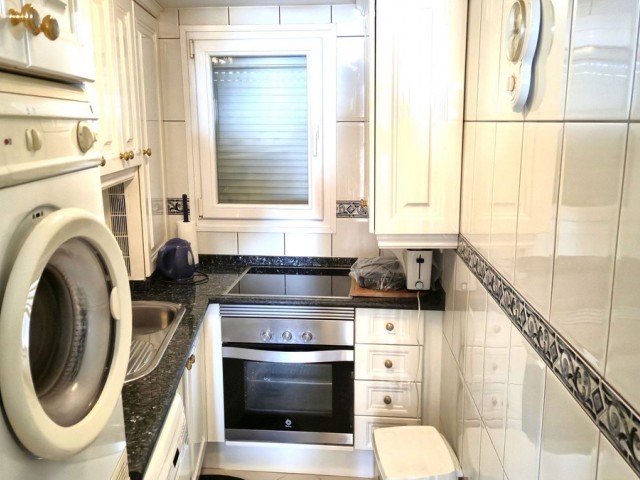 Penthouse avec 1 Chambres  à Puerto de Cabopino