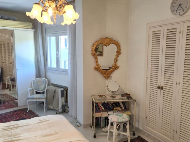 Penthouse avec 1 Chambres  à Puerto de Cabopino