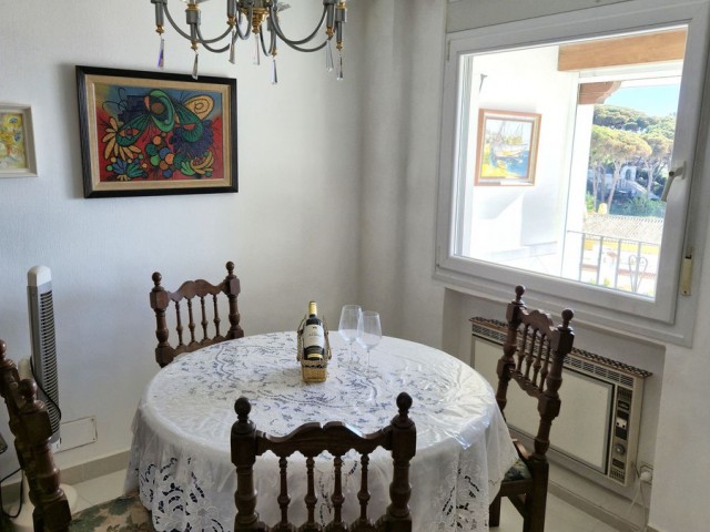 Penthouse avec 1 Chambres  à Puerto de Cabopino