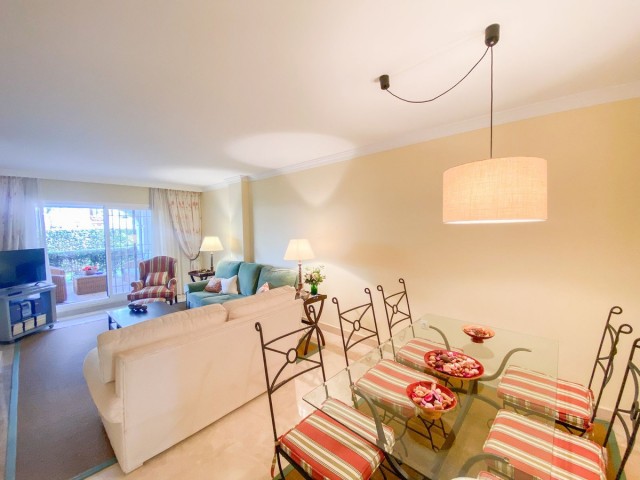 2 Bedrooms Apartment in San Pedro de Alcántara