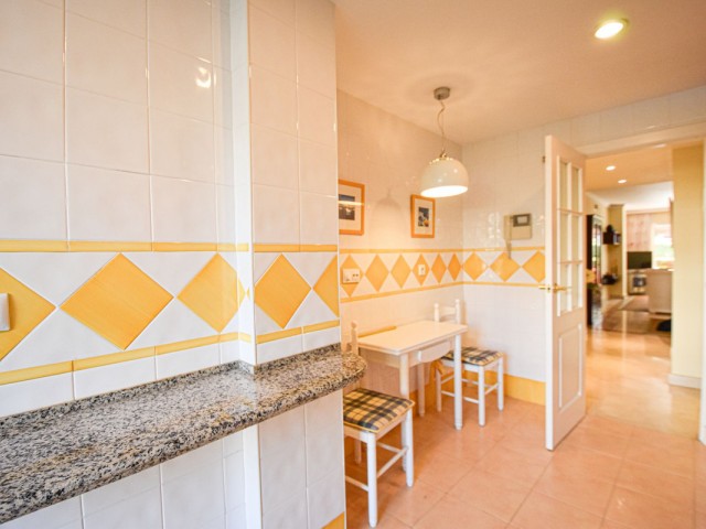 2 Bedrooms Apartment in San Pedro de Alcántara