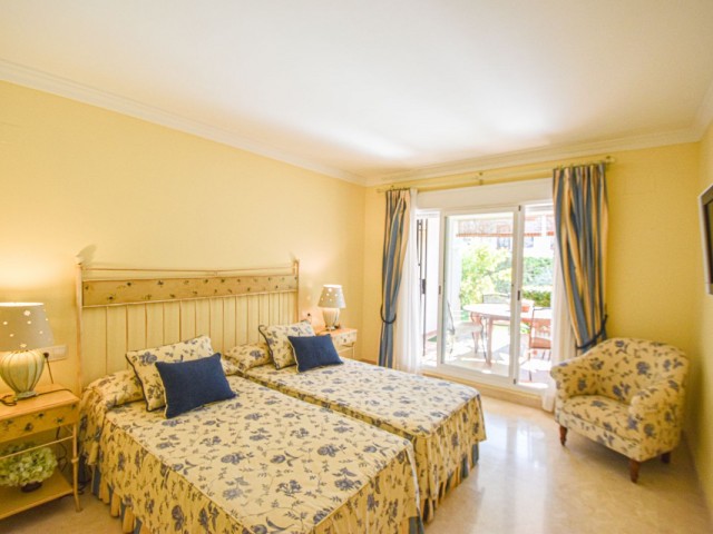 2 Bedrooms Apartment in San Pedro de Alcántara