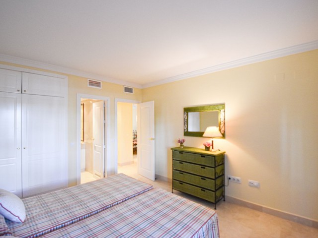 2 Bedrooms Apartment in San Pedro de Alcántara