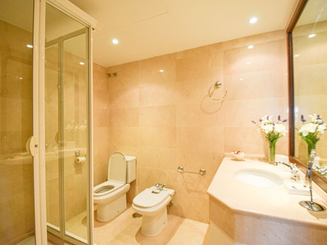 2 Bedrooms Apartment in San Pedro de Alcántara