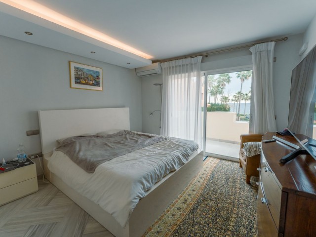 Maison mitoyenne avec 4 Chambres  à New Golden Mile