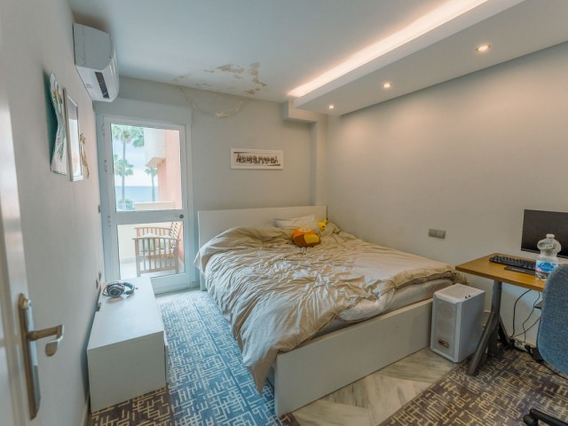 Maison mitoyenne avec 4 Chambres  à New Golden Mile