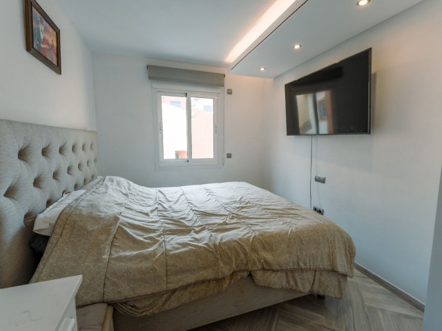 Maison mitoyenne avec 4 Chambres  à New Golden Mile