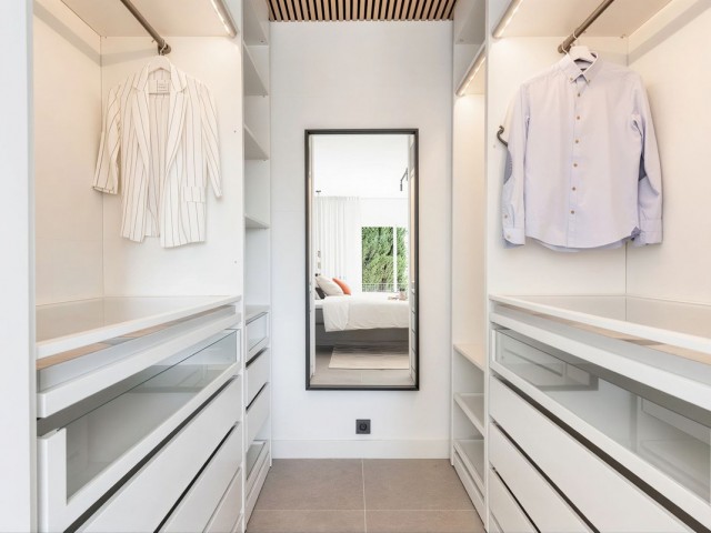 3 Bedrooms Apartment in Benahavís