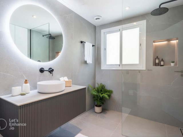 3 Bedrooms Apartment in Benahavís