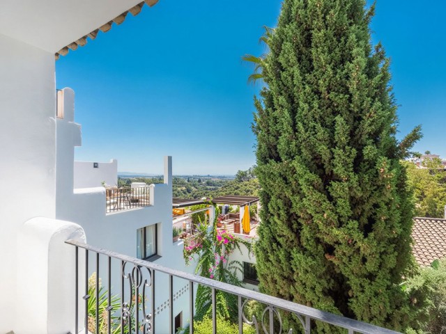 3 Bedrooms Apartment in Benahavís