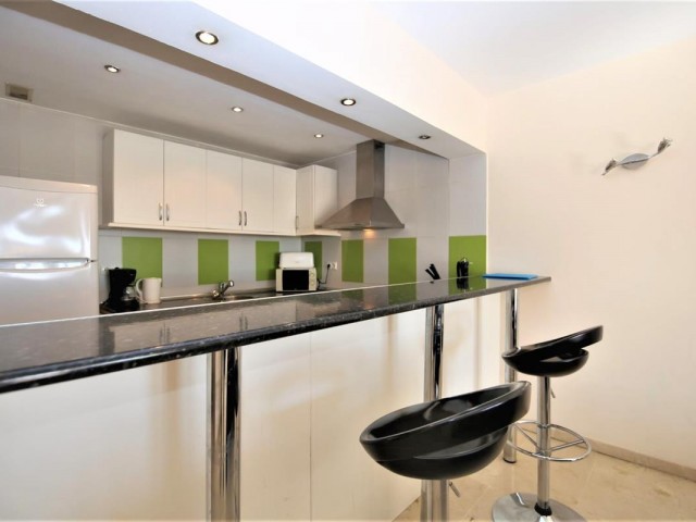 2 Bedrooms Apartment in Estepona