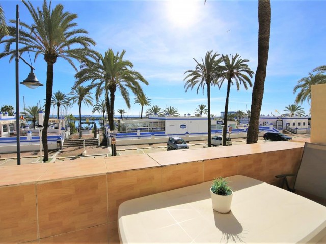 2 Bedrooms Apartment in Estepona