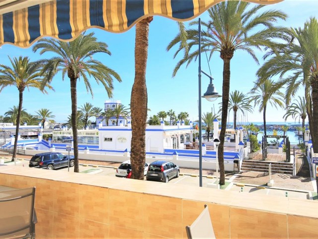 2 Bedrooms Apartment in Estepona