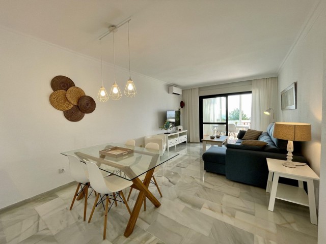 2 Schlafzimmer Reihenhaus in Calahonda