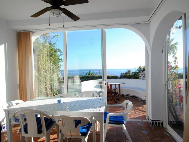 2 Schlafzimmer Reihenhaus in Calahonda