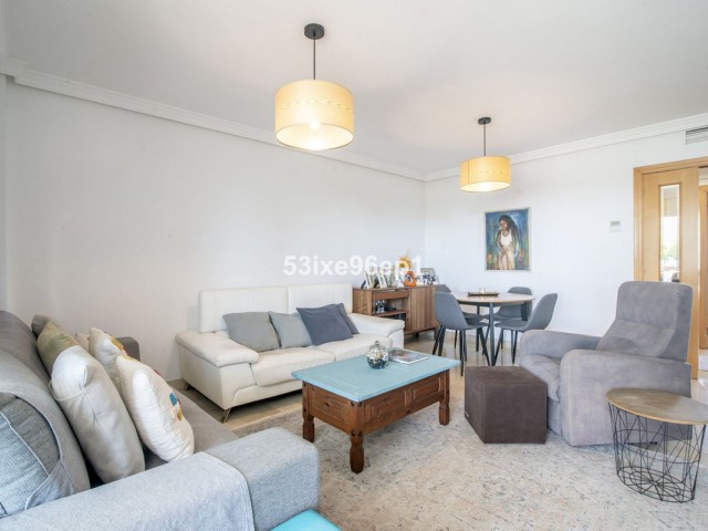 3 Bedrooms Apartment in Selwo