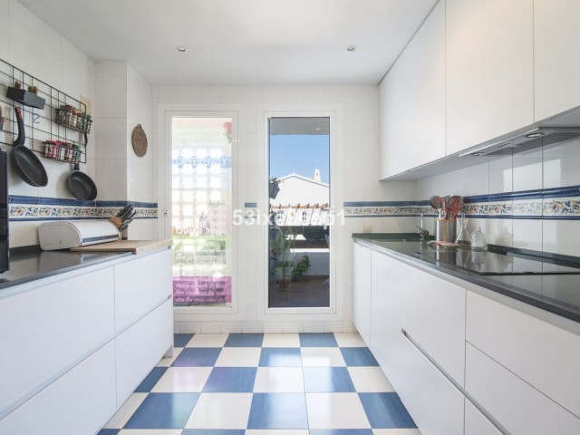 3 Bedrooms Apartment in Selwo