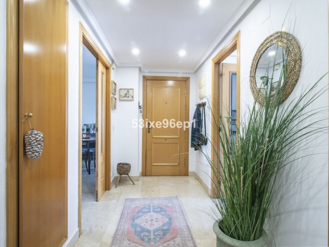 3 Bedrooms Apartment in Selwo
