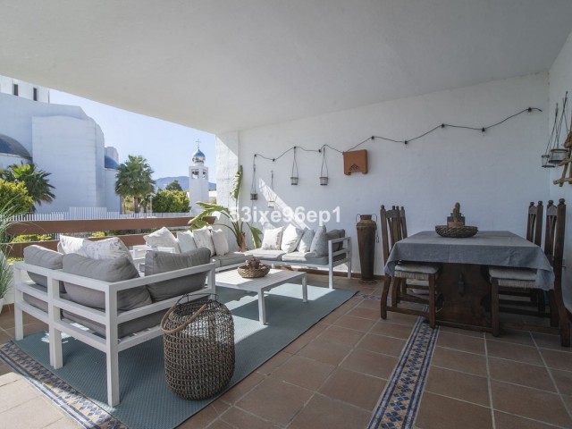 3 Bedrooms Apartment in Selwo