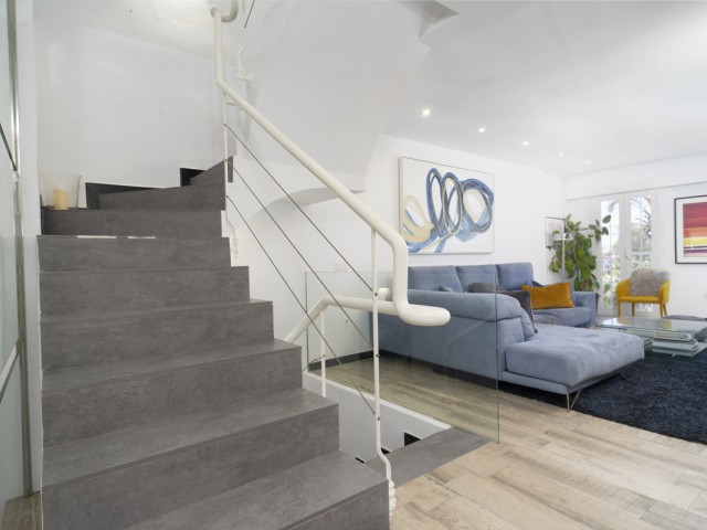 2 Bedrooms Townhouse in Puerto Banús