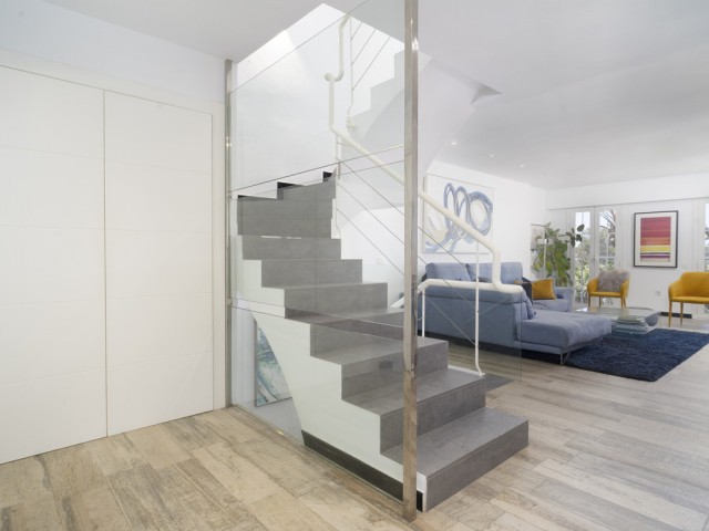 2 Bedrooms Townhouse in Puerto Banús