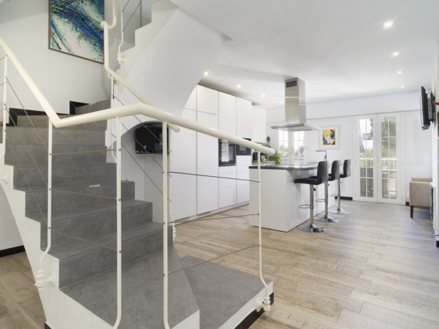 2 Bedrooms Townhouse in Puerto Banús