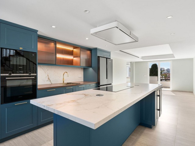 Penthouse in Nueva Andalucía