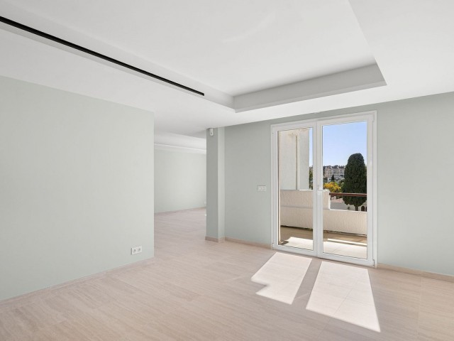 Penthouse in Nueva Andalucía