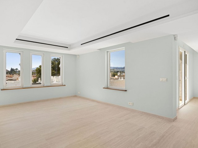 Penthouse in Nueva Andalucía