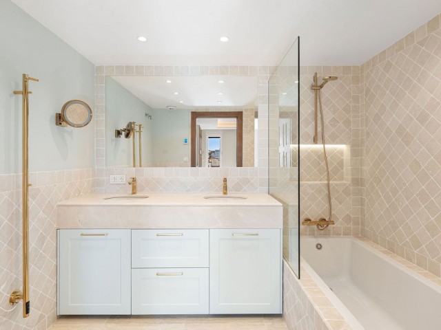 Penthouse in Nueva Andalucía