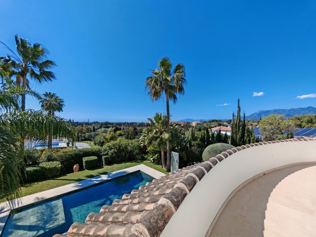 Villa avec 4 Chambres  à Elviria