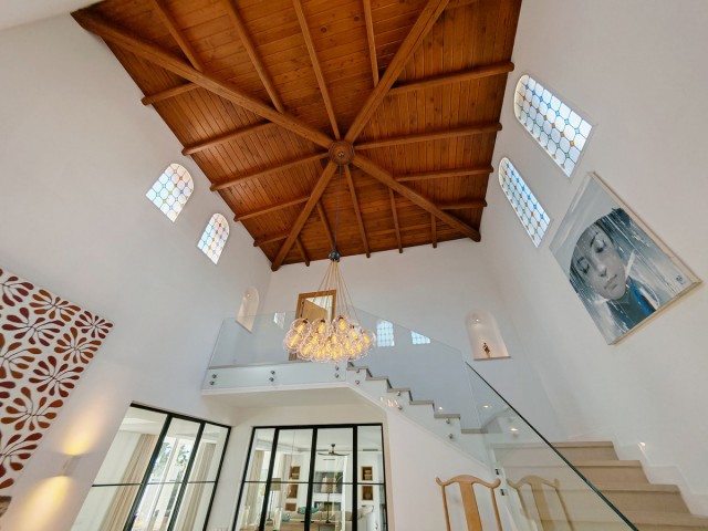 Villa avec 4 Chambres  à Elviria