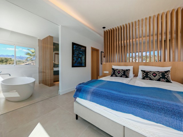 Villa avec 4 Chambres  à Elviria