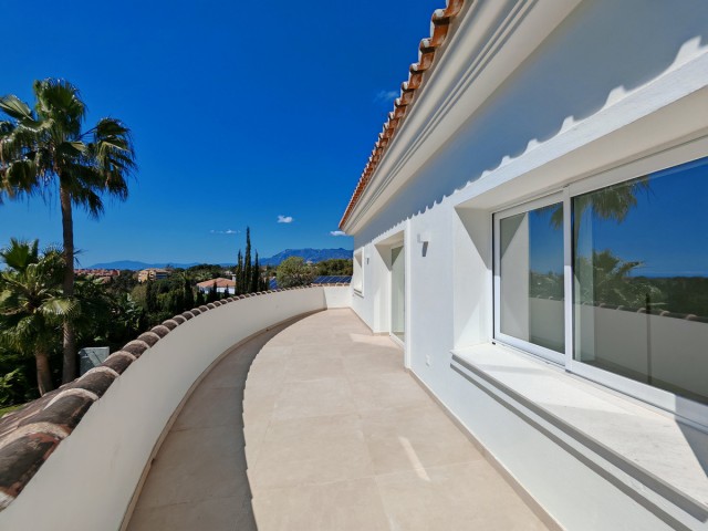 Villa avec 4 Chambres  à Elviria